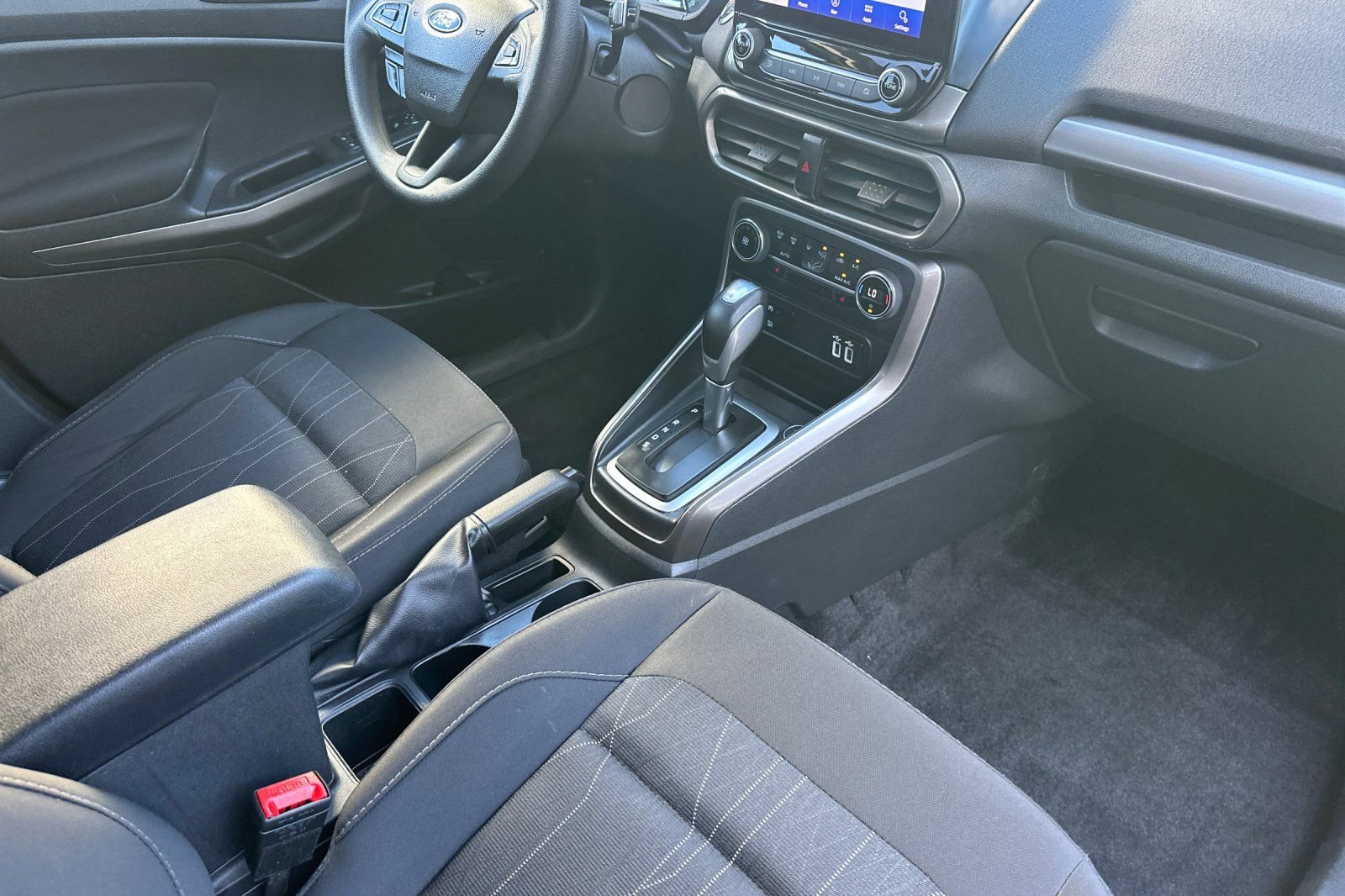 Used 2022 Ford EcoSport SE w/ SE Convenience Package image 16