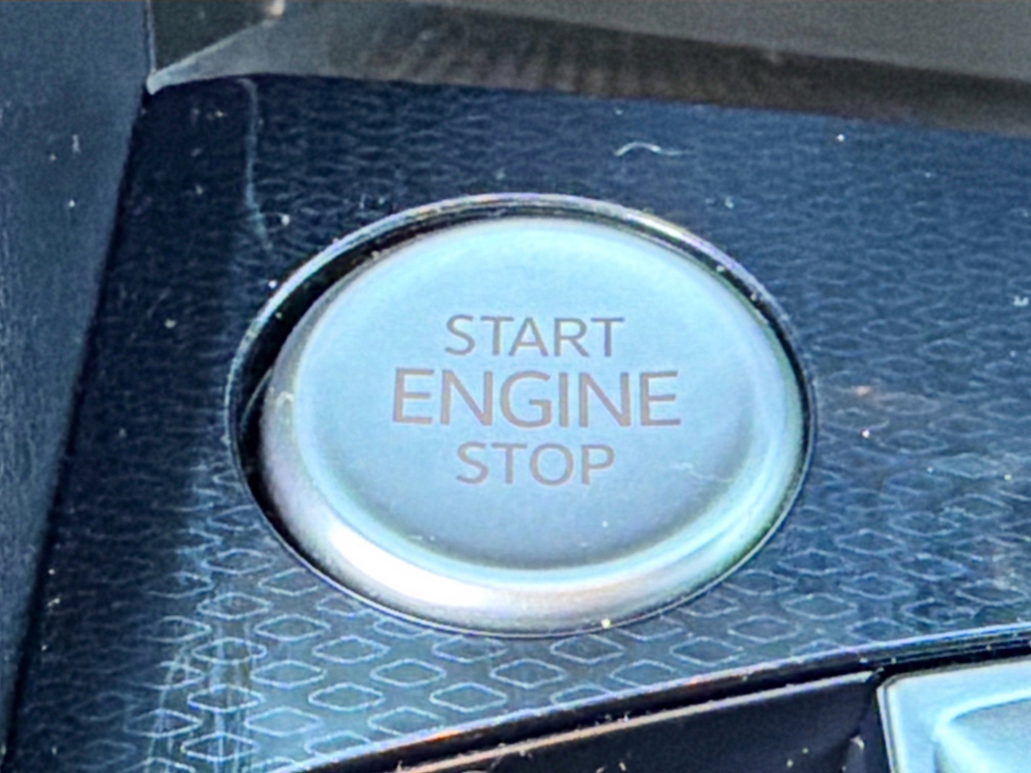 Used 2025 Volkswagen Taos S image 33