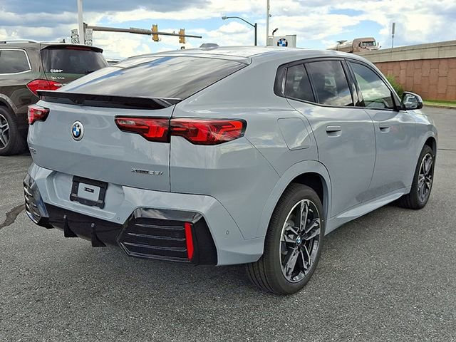 Used 2026 BMW X2 xDrive28i w/ Technology Package AWD/4WD image 4
