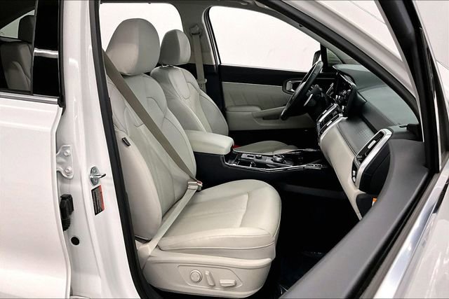 Used 2023 Kia Sorento SX Prestige image 8