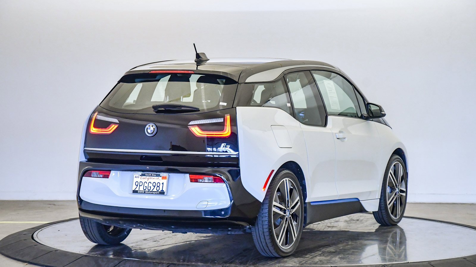 Certified 2021 BMW i3 image 5