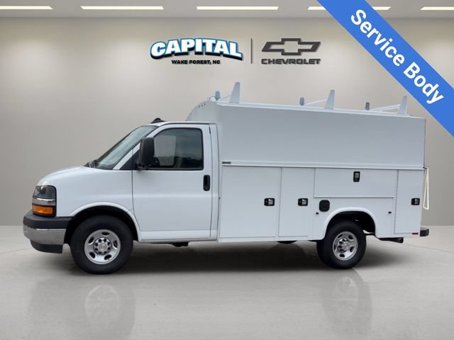 New 2025 Chevrolet Express 3500 w/ Power Convenience Package RWD image 2
