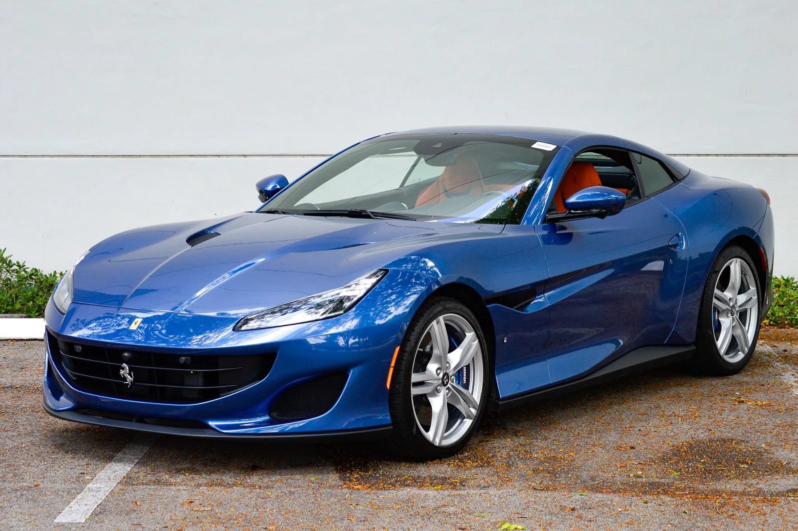Used 2021 Ferrari Portofino M RWD image 3