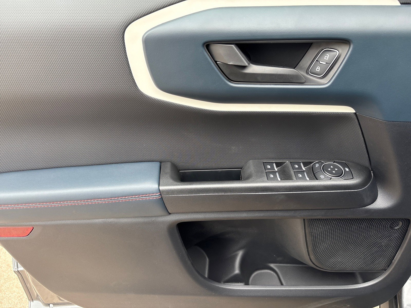 New 2025 Ford Bronco Sport Heritage w/ Convenience Package image 12