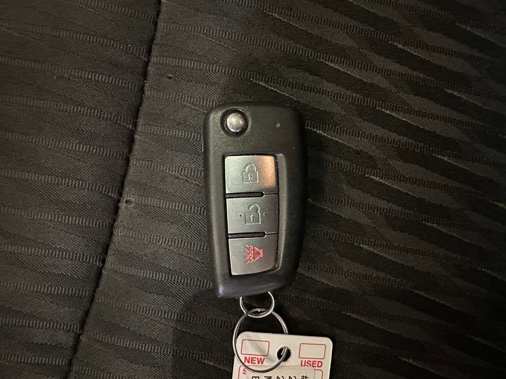 Used 2019 Nissan Rogue S FWD image 17