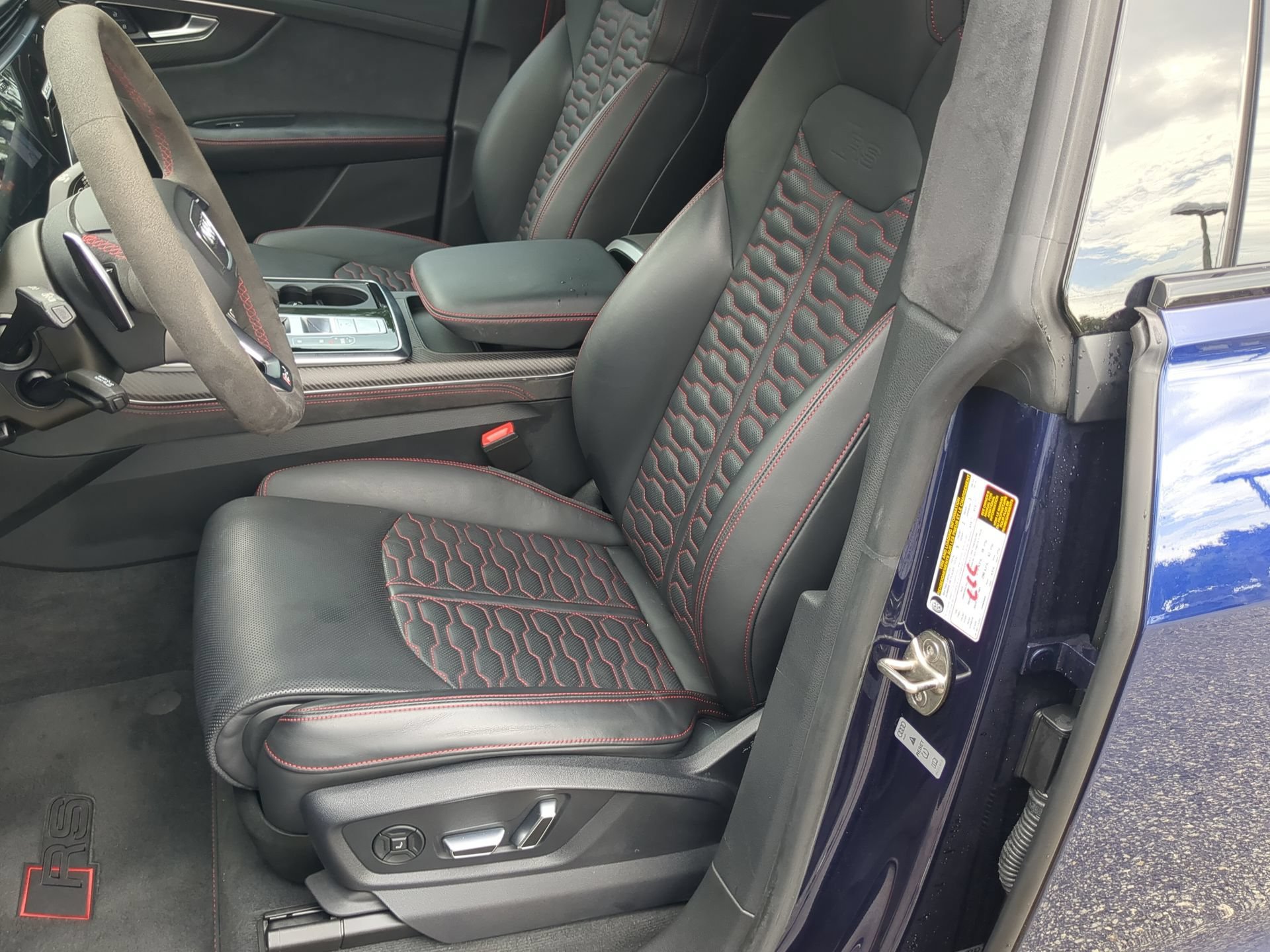 Used 2024 Audi RS Q8 AWD/4WD image 57