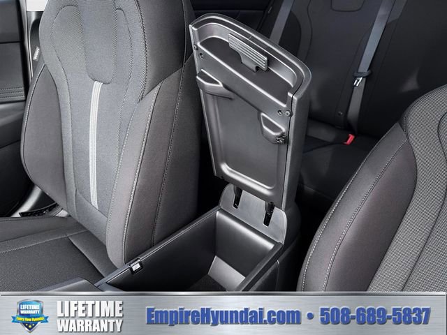 New 2026 Hyundai Elantra SE FWD image 18