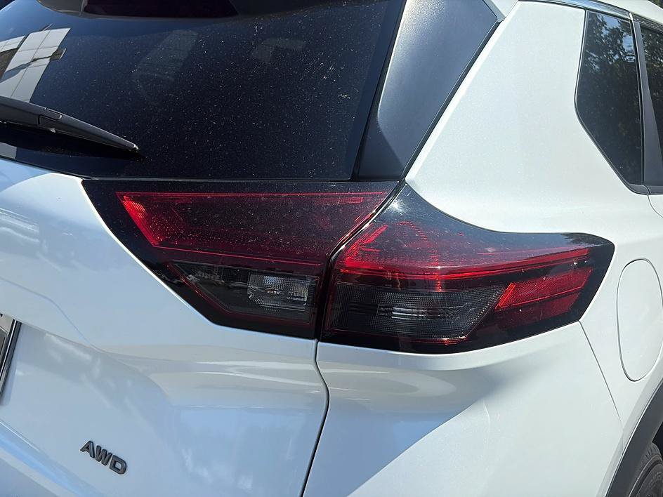 Certified 2024 Nissan Rogue S AWD/4WD image 16