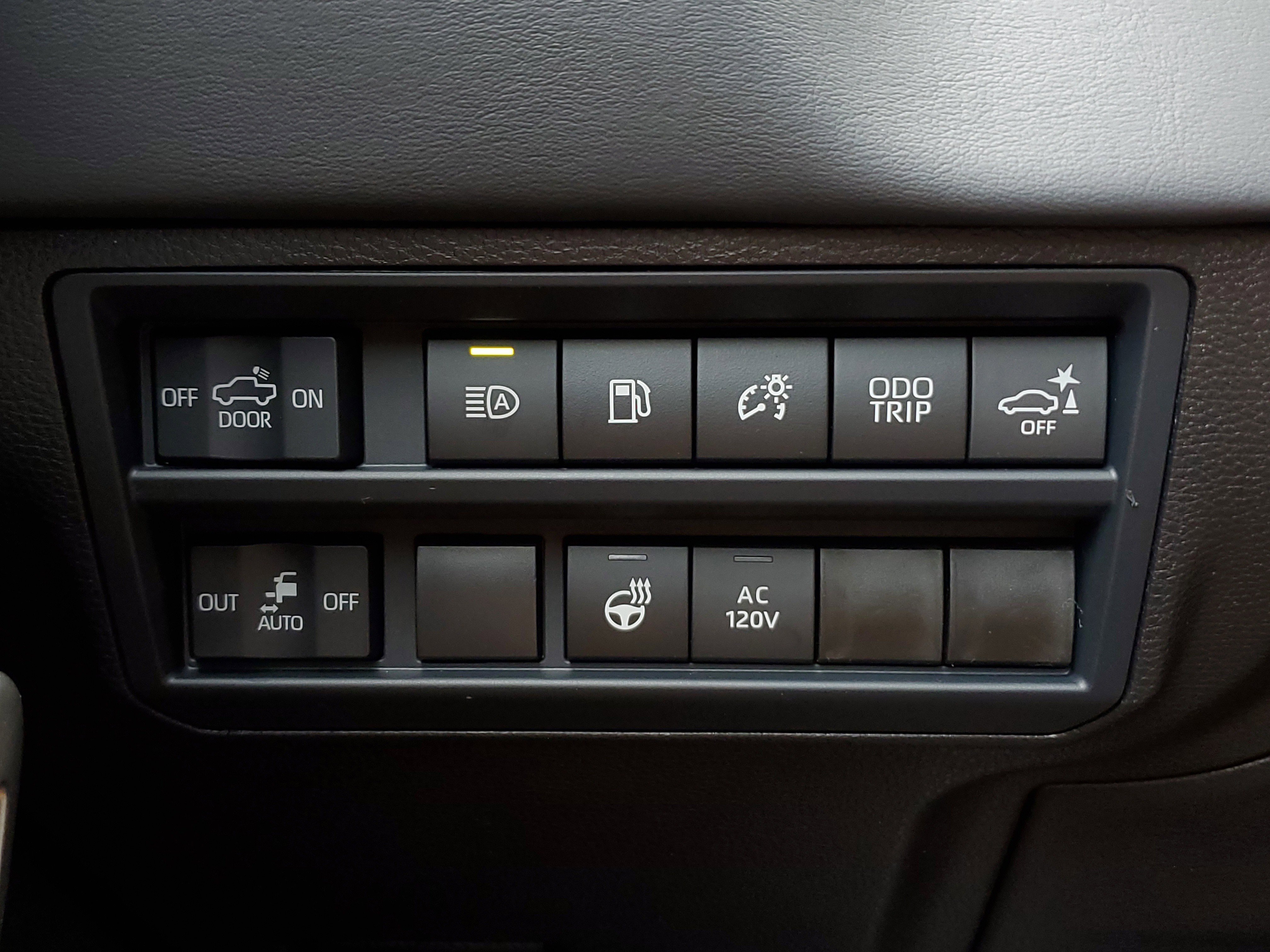 New 2026 Toyota Tundra Platinum AWD/4WD image 32