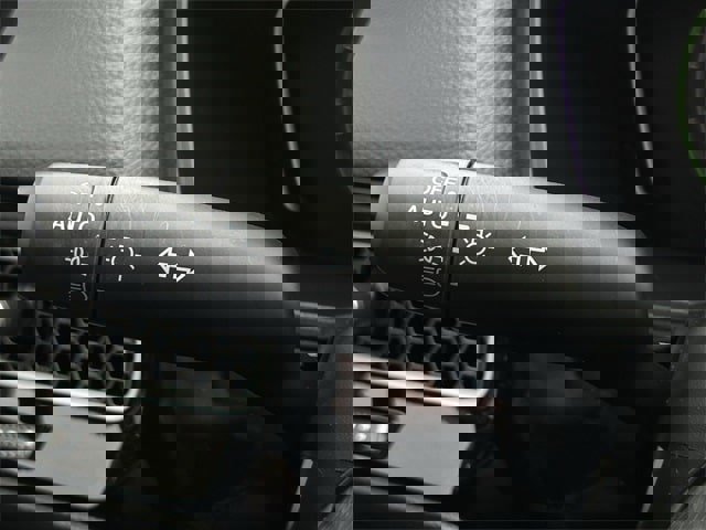 Used 2025 Honda Civic Sport image 26