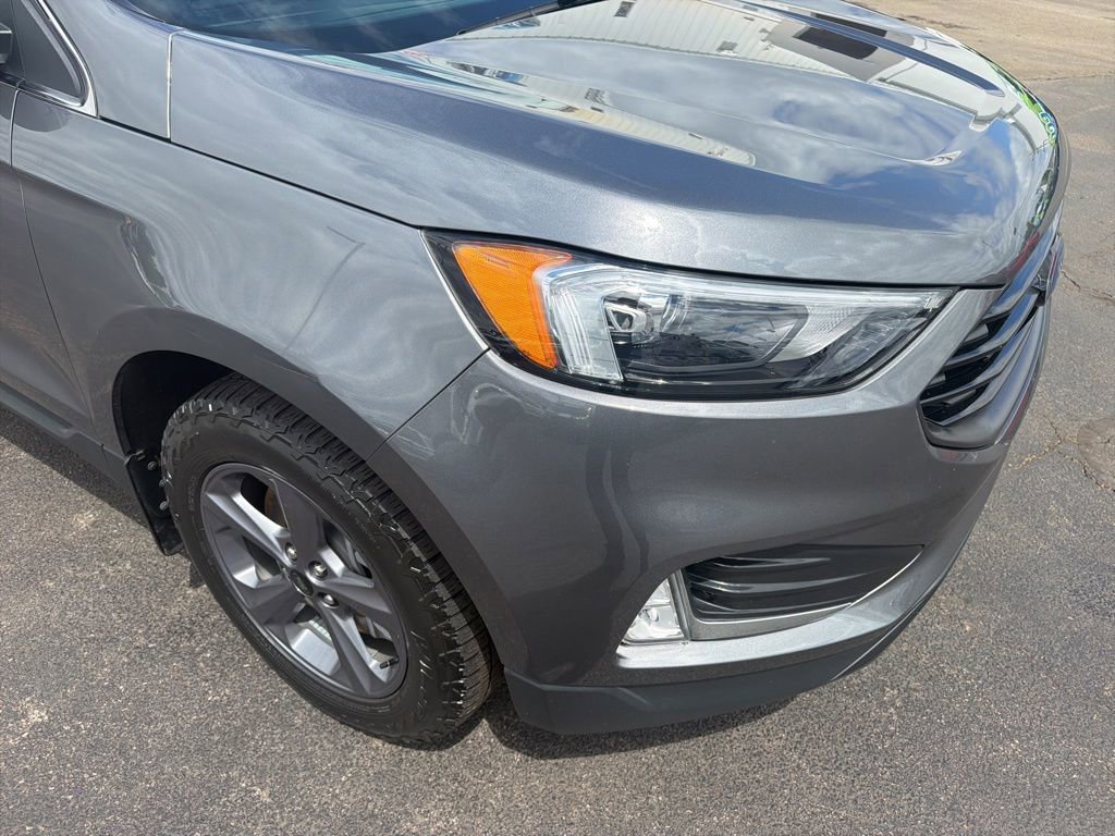 Used 2022 Ford Edge SEL w/ Sport Appearance Package AWD/4WD image 9