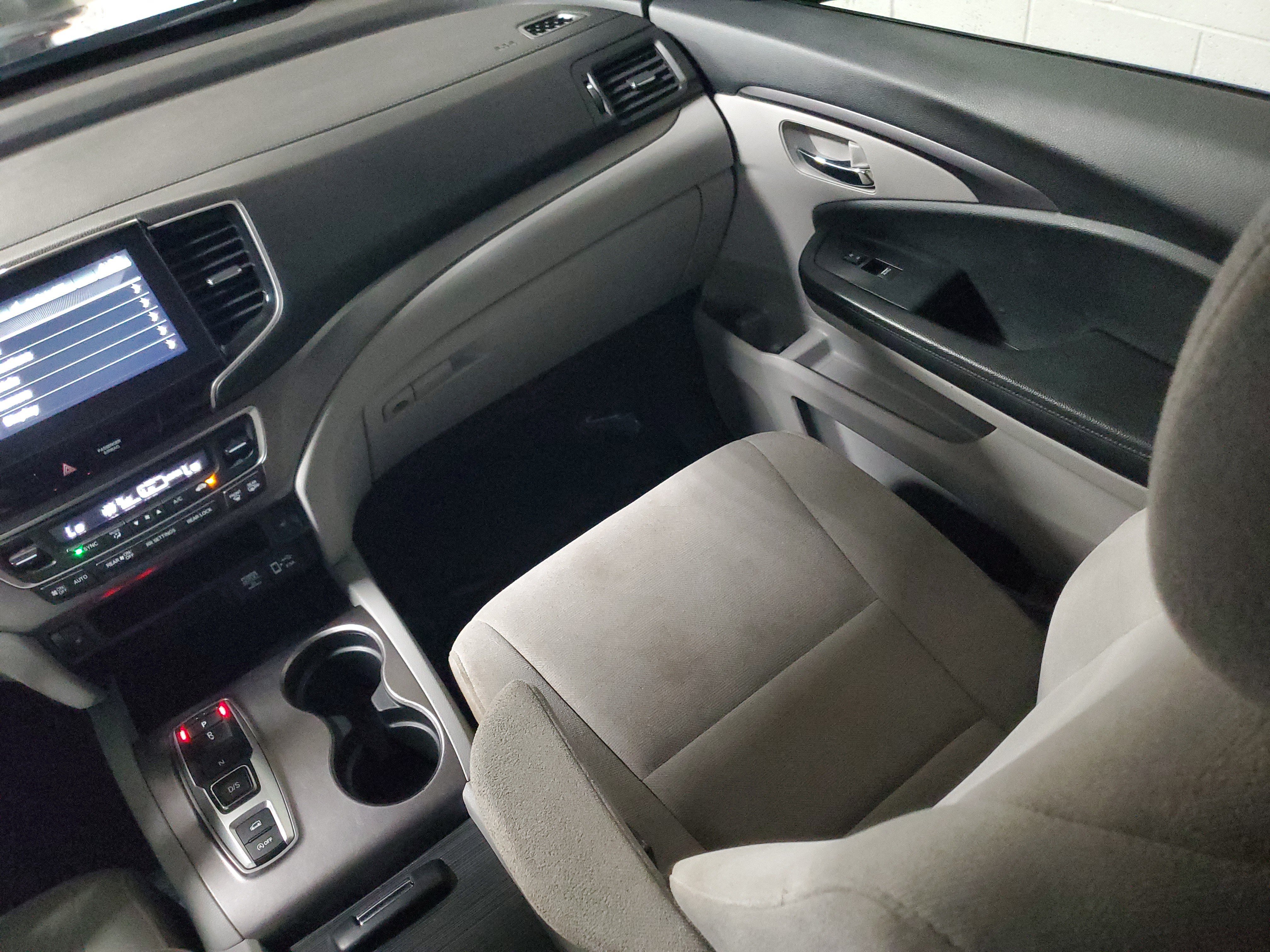 Used 2021 Honda Pilot EX image 15