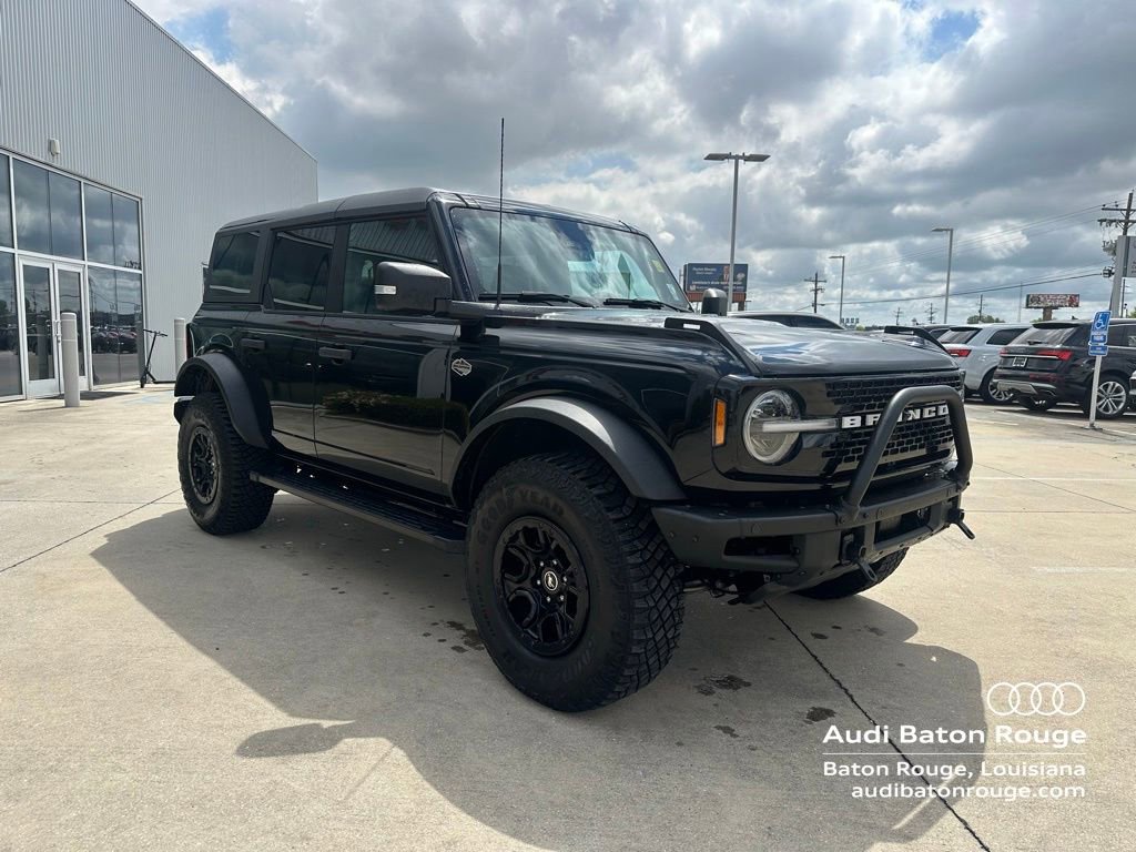 Used 2023 Ford Bronco Wildtrak image 3