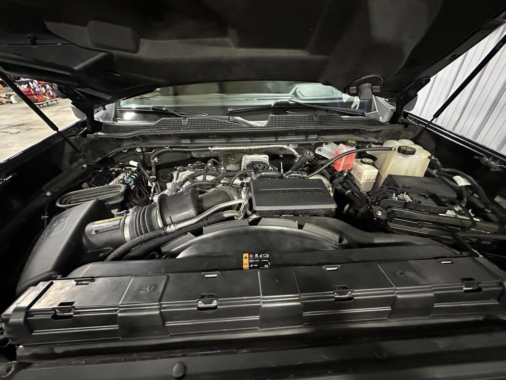 Used 2024 Chevrolet Silverado 2500 LTZ w/ LTZ Convenience Package image 11