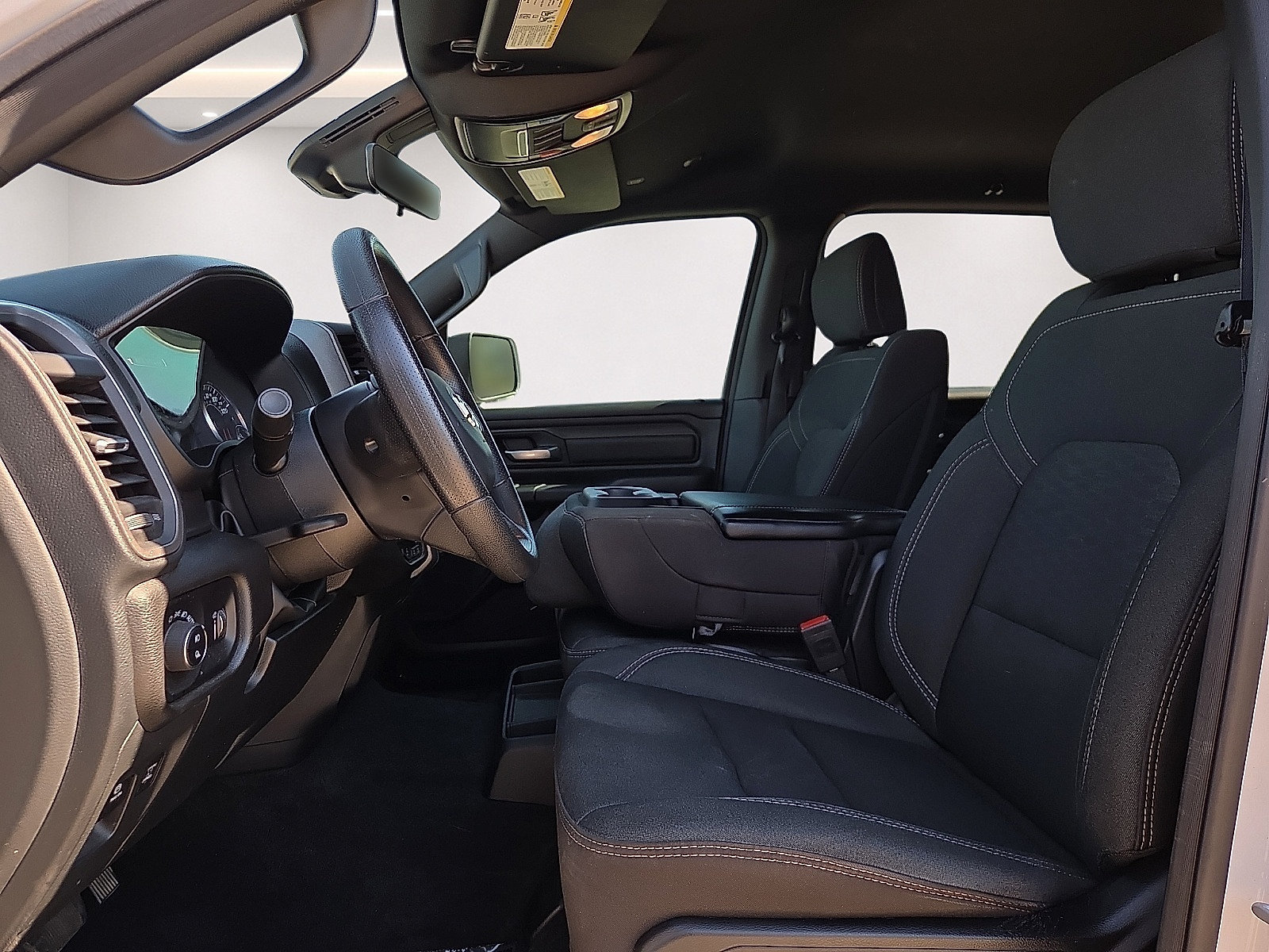 Used 2025 RAM 1500 Warlock AWD/4WD image 14
