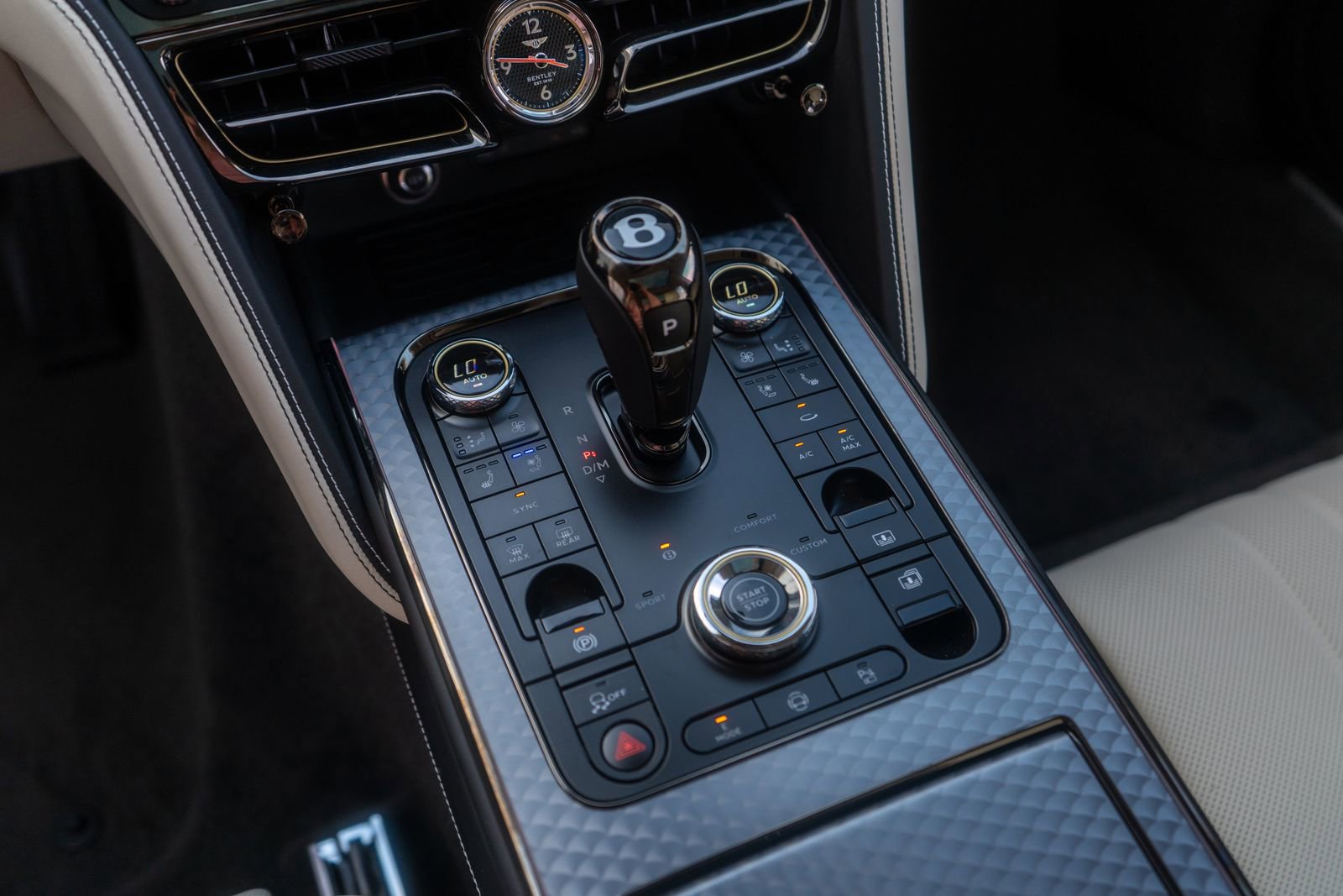 New 2026 Bentley Flying Spur Plug-In Hybrid image 33