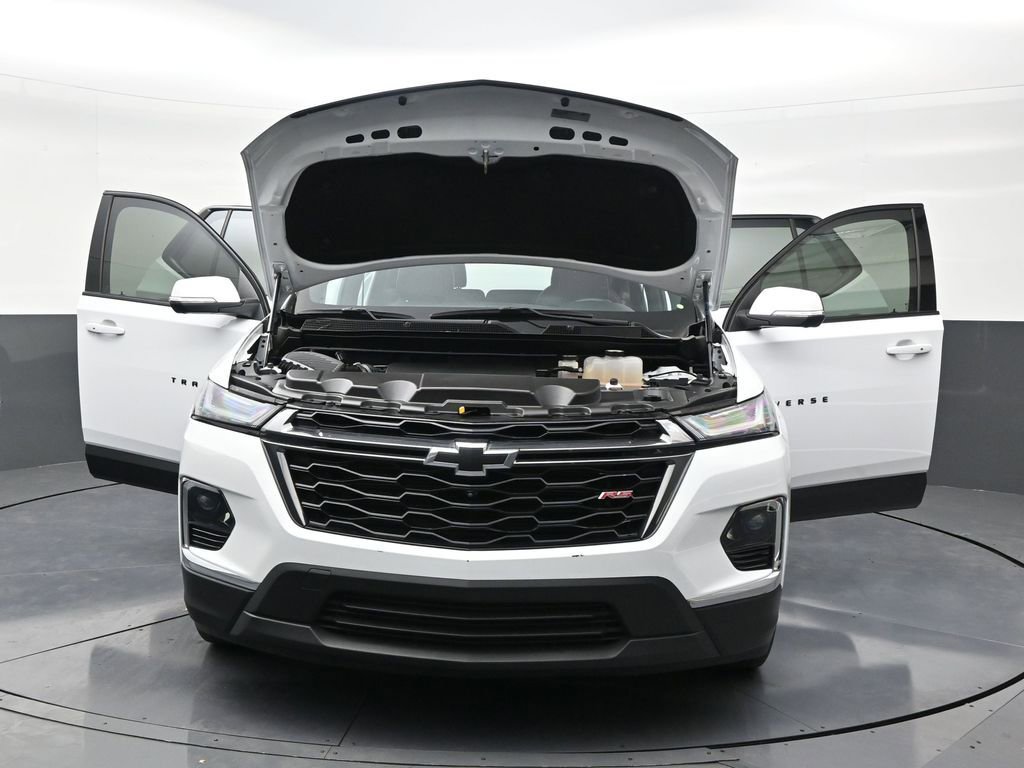 Used 2024 Chevrolet Traverse RS FWD image 33