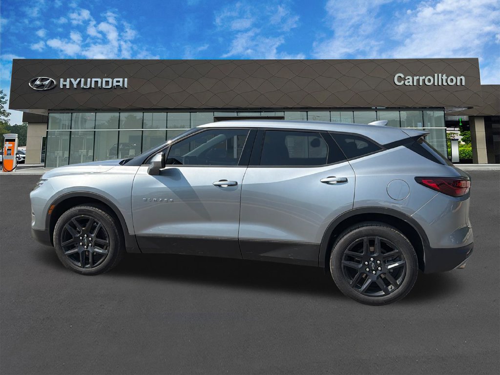 Used 2025 Chevrolet Blazer LT w/ Driver Confidence Package FWD image 8