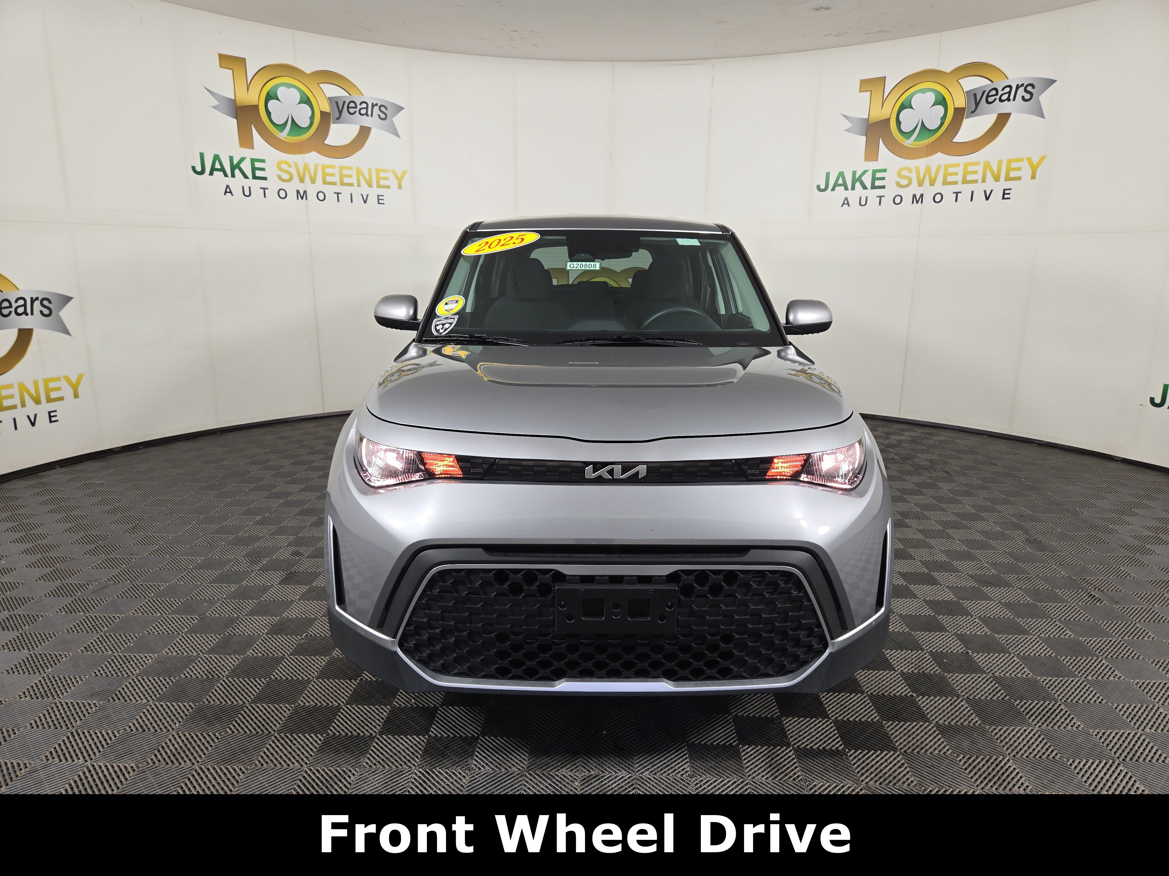 Used 2025 Kia Soul LX w/ LX Technology Package FWD image 2