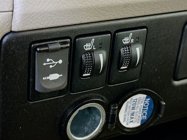 Used 2017 Toyota Sienna XLE w/ XLE Navigation Package image 23