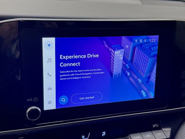 Used 2025 Toyota Camry SE image 13