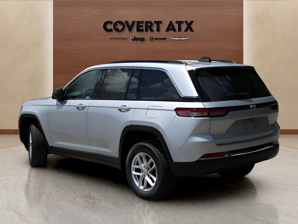 New 2026 Jeep Grand Cherokee Laredo X RWD image 3