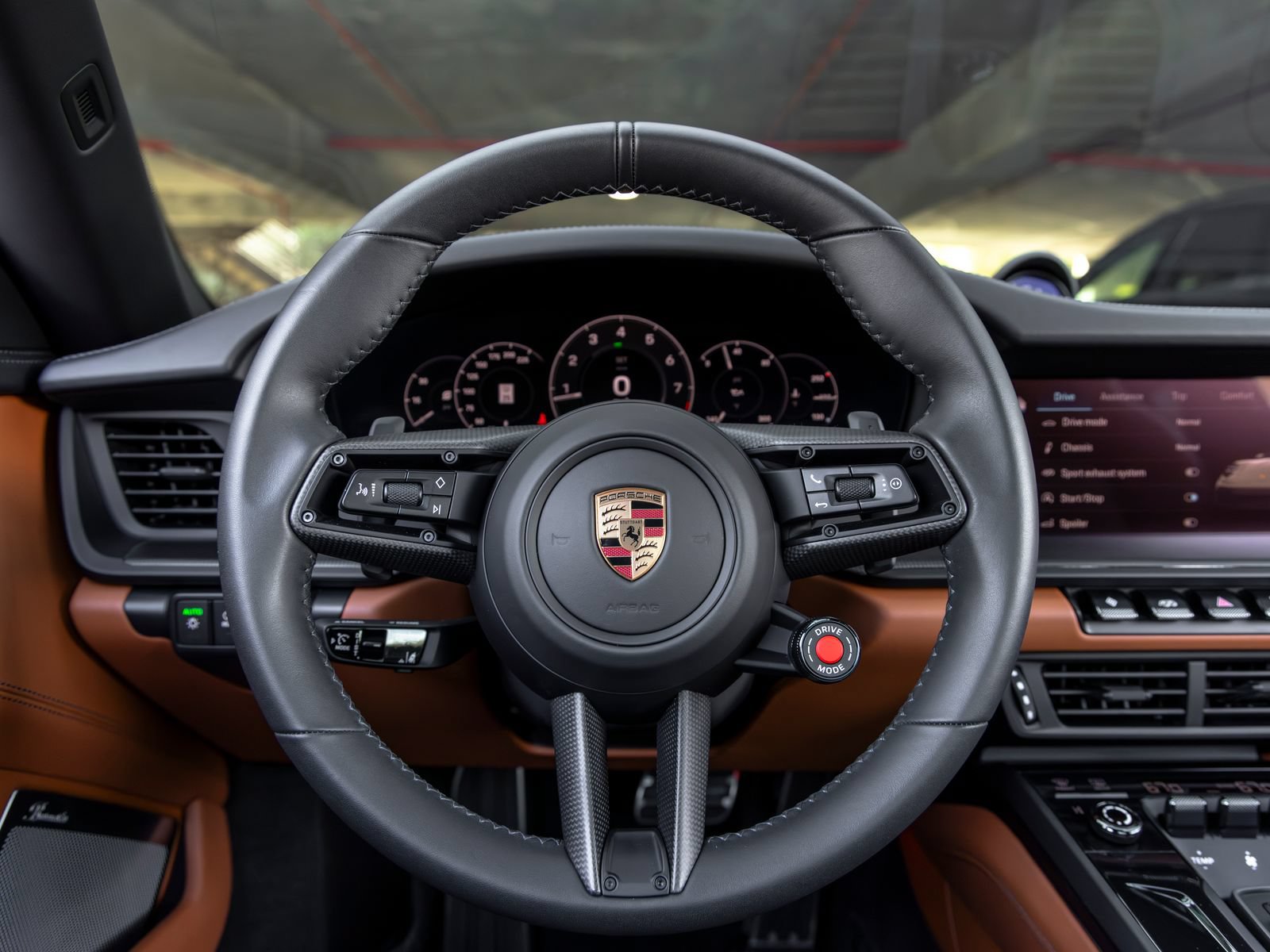 Certified 2026 Porsche 911 Targa 4 GTS AWD/4WD image 33