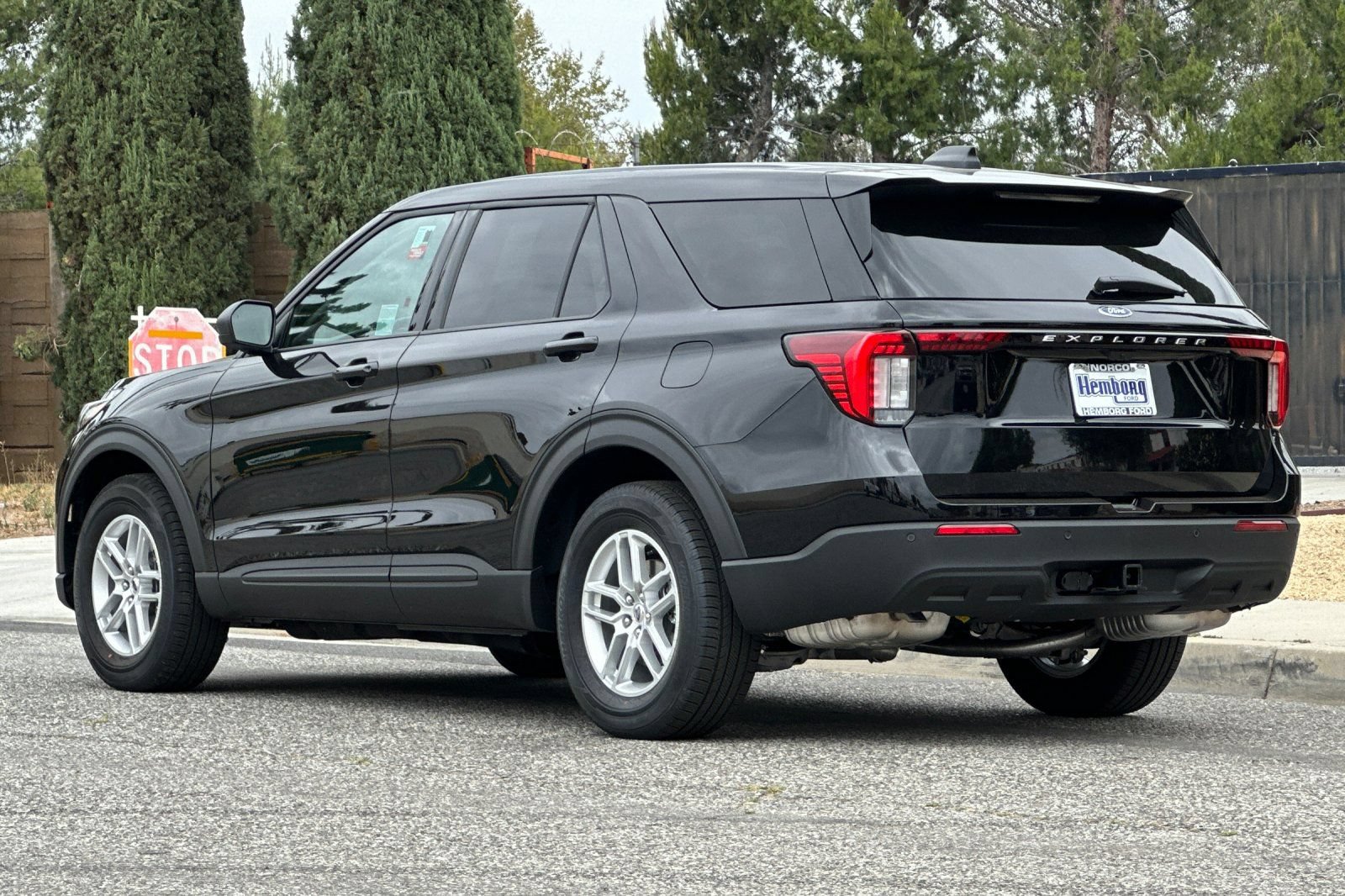 New 2026 Ford Explorer Active RWD image 6