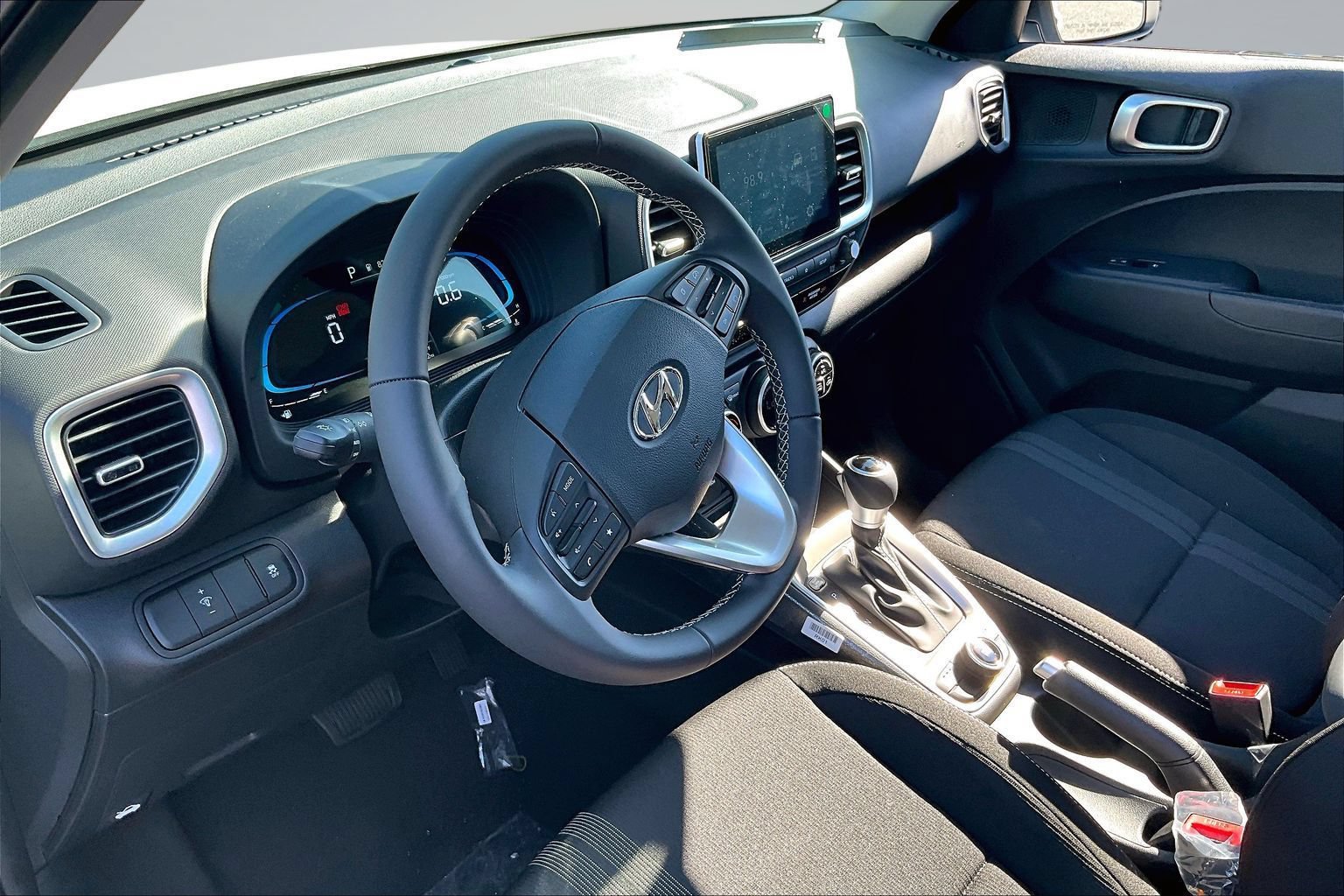 New 2026 Hyundai Venue SEL FWD image 9