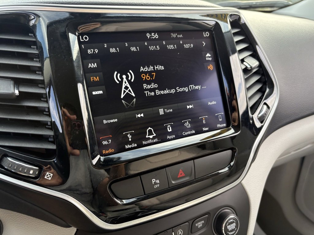 Used 2019 Jeep Cherokee Limited image 50