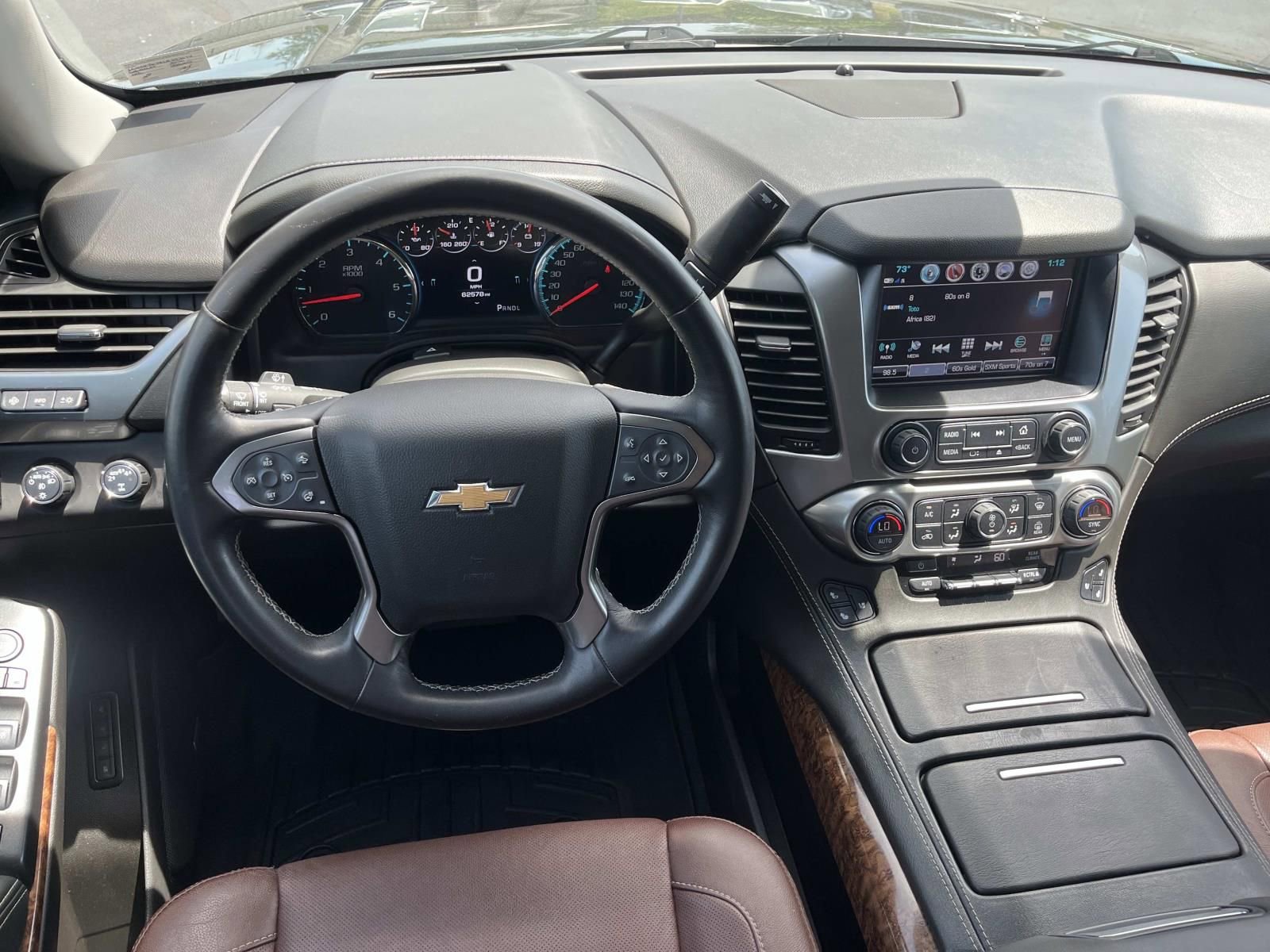 Used 2020 Chevrolet Suburban Premier w/ Premier Plus Edition AWD/4WD image 13