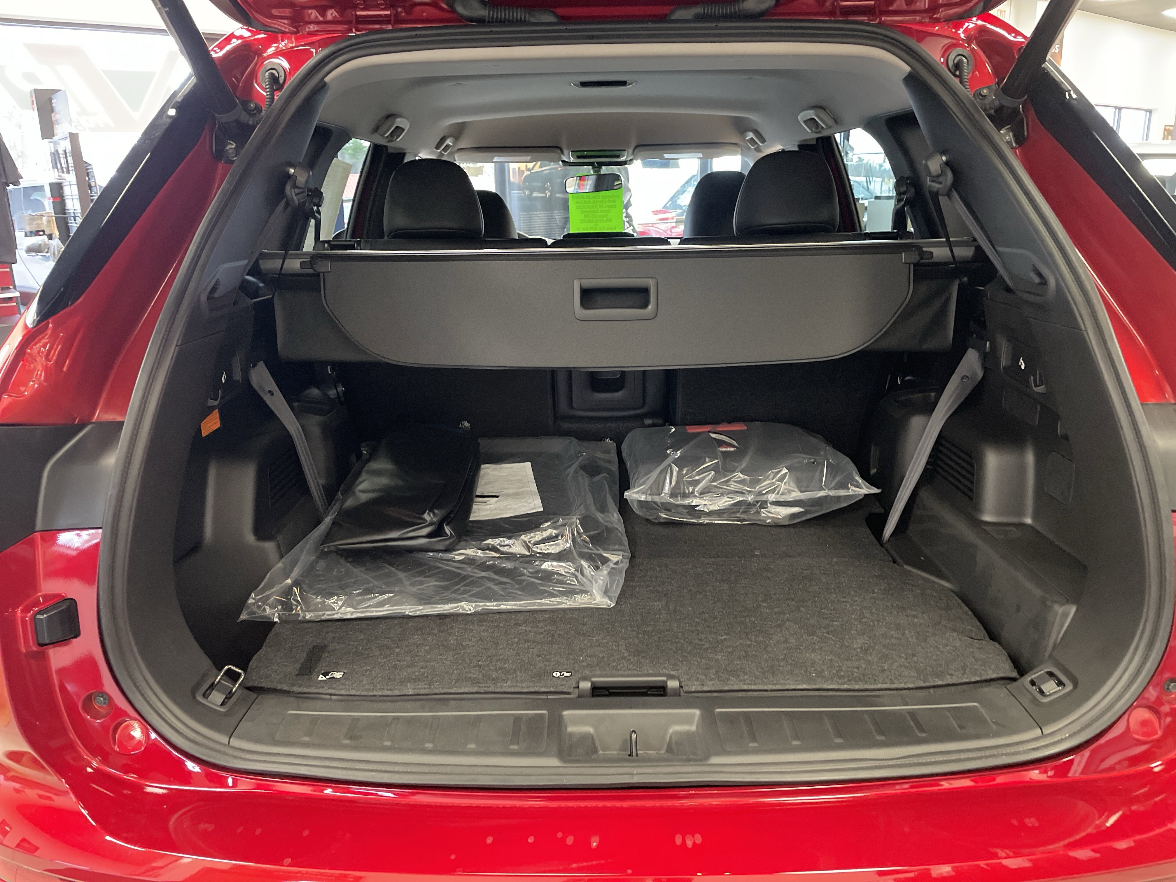 New 2025 Mitsubishi Outlander SE image 9