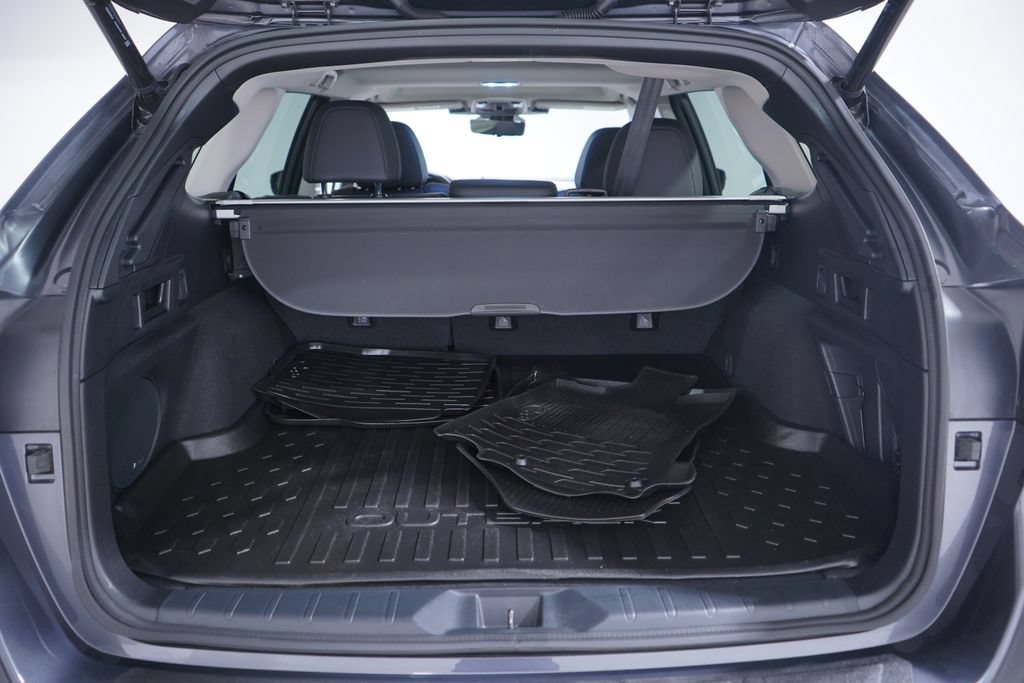 Used 2023 Subaru Outback Touring AWD/4WD image 22