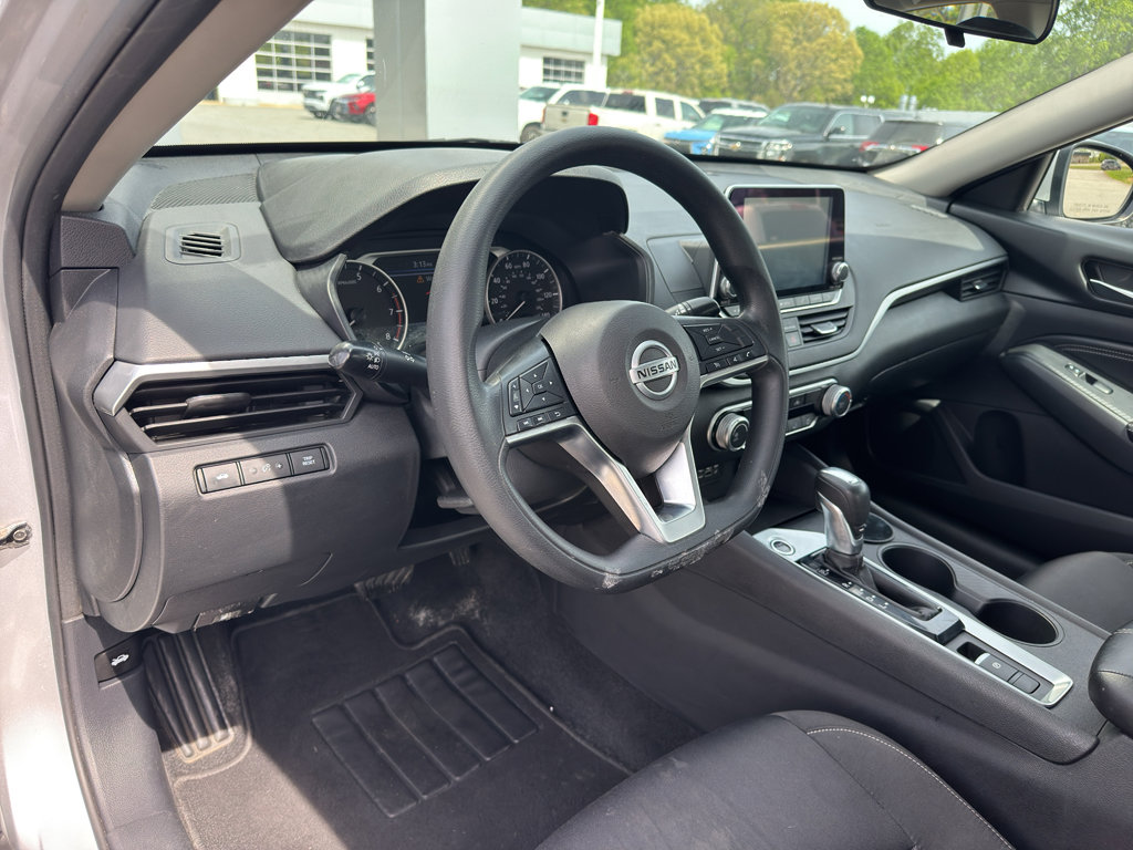 Used 2020 Nissan Altima 2.5 S AWD/4WD image 7