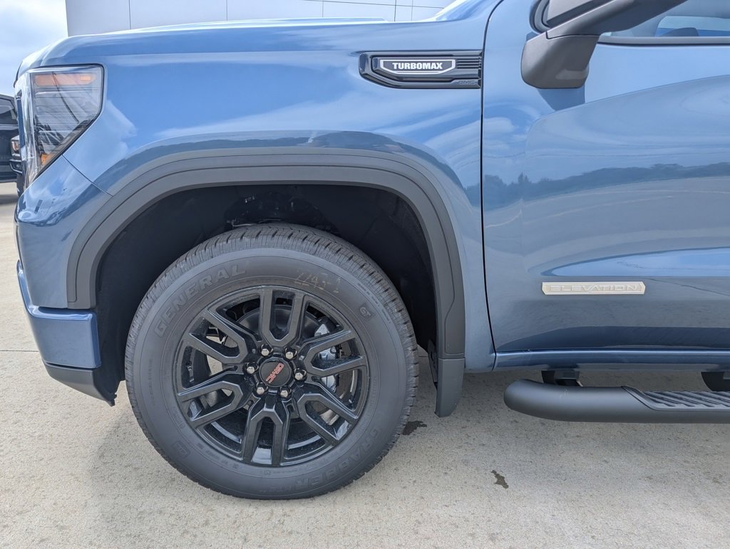 New 2026 GMC Sierra 1500 Elevation image 11