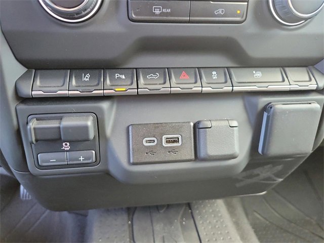 Used 2025 Chevrolet Silverado 2500 Custom w/ Custom Convenience Package image 24