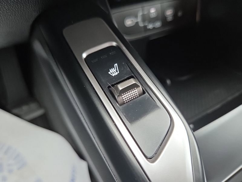 Used 2025 Kia Sorento S image 41