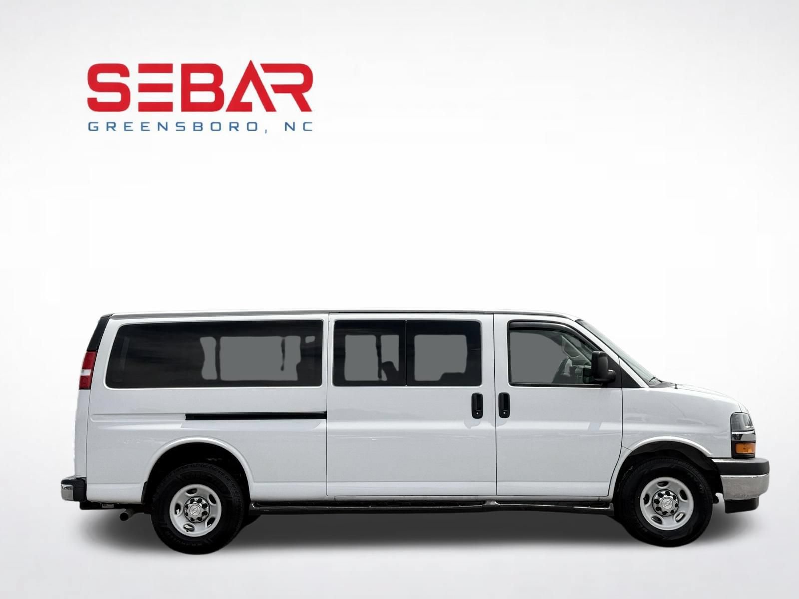 Used 2020 Chevrolet Express 3500 LT w/ LT Preferred Equipment Group RWD image 7