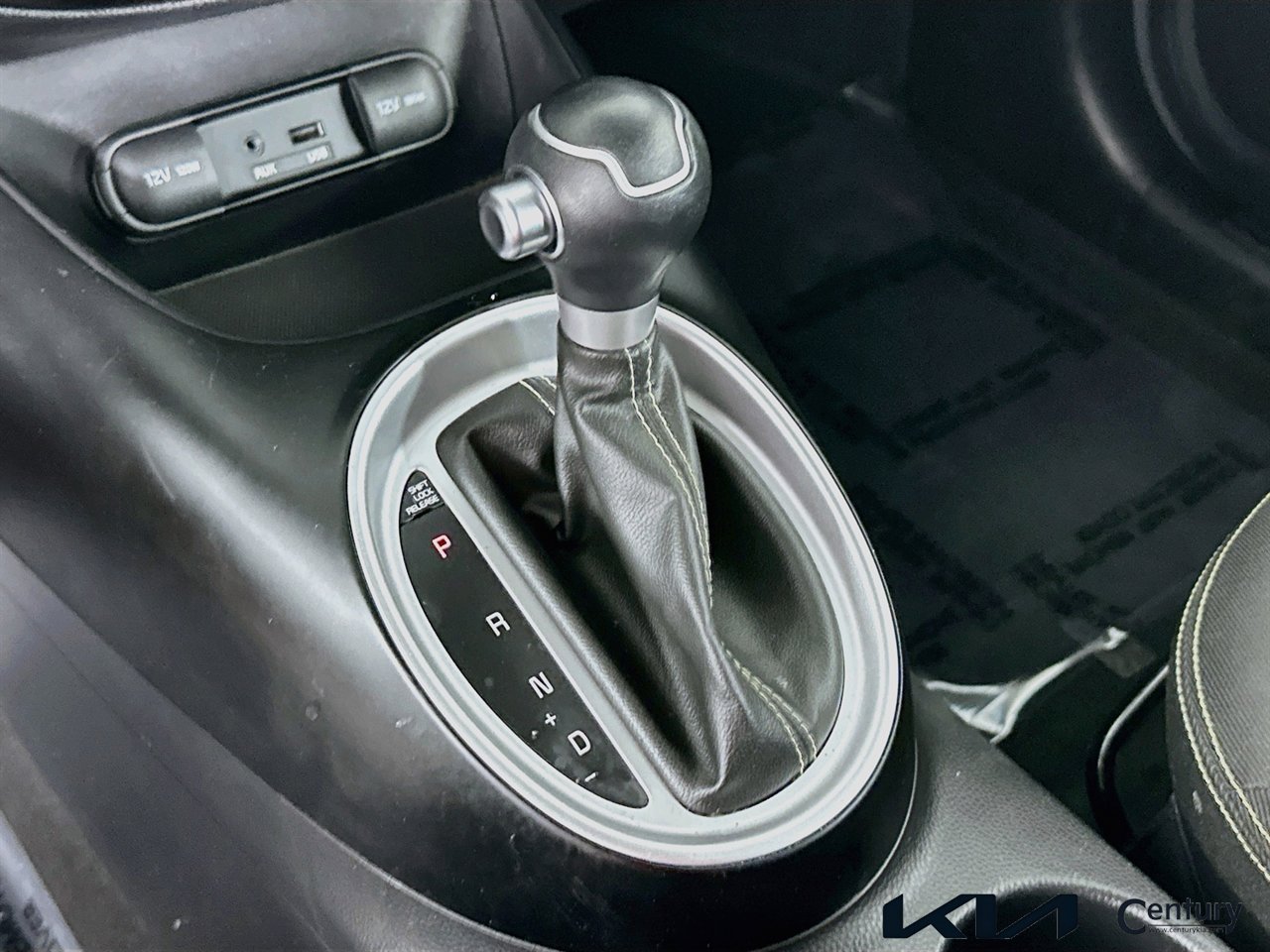 Used 2014 Kia Soul + image 15