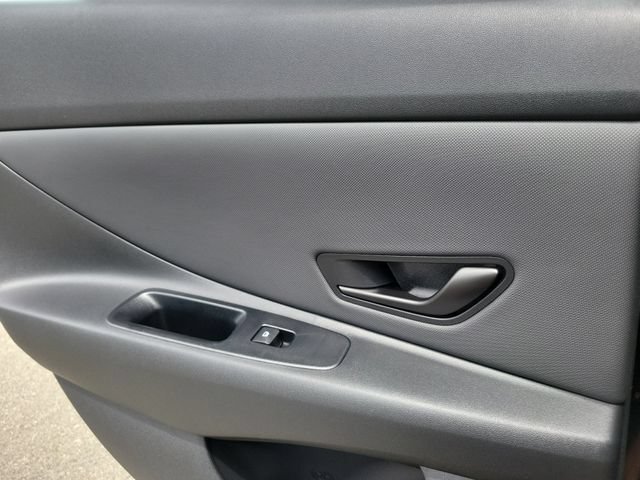 New 2026 Hyundai Elantra SEL Sport FWD image 21