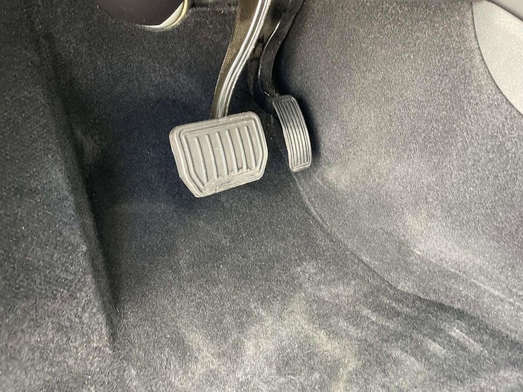 Used 2021 Tesla Model 3 Standard Range Plus image 15