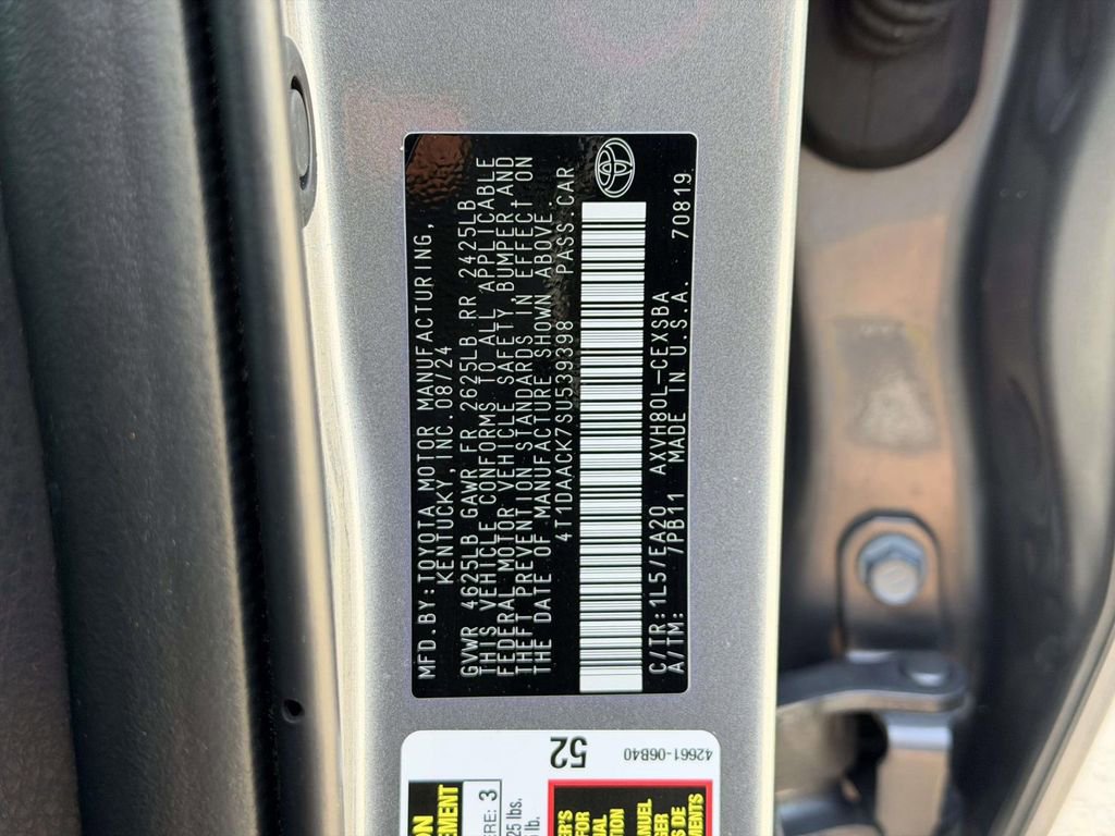 Certified 2025 Toyota Camry SE w/ Convenience Package image 28