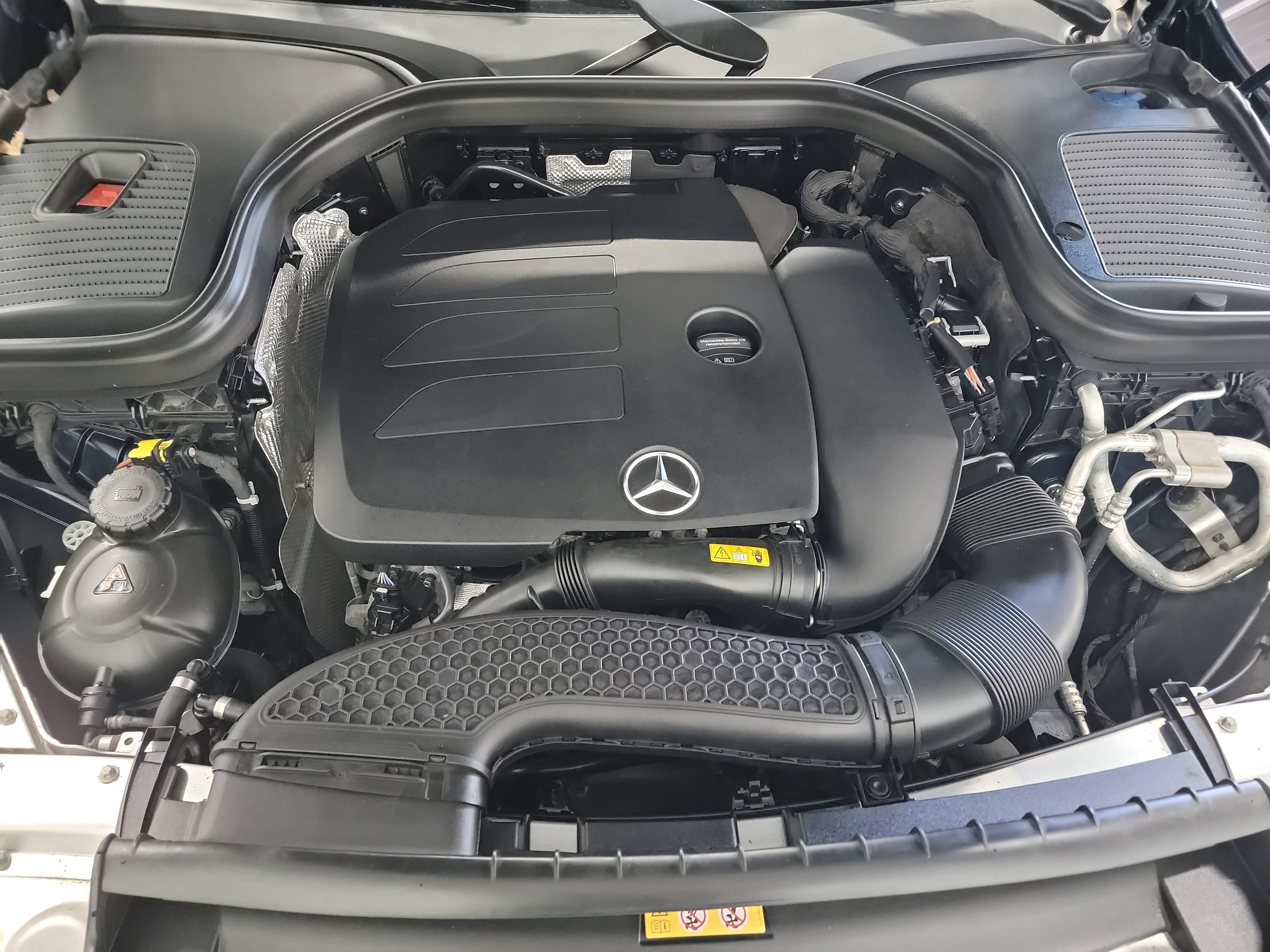 Used 2022 Mercedes-Benz GLC 300 4MATIC image 24