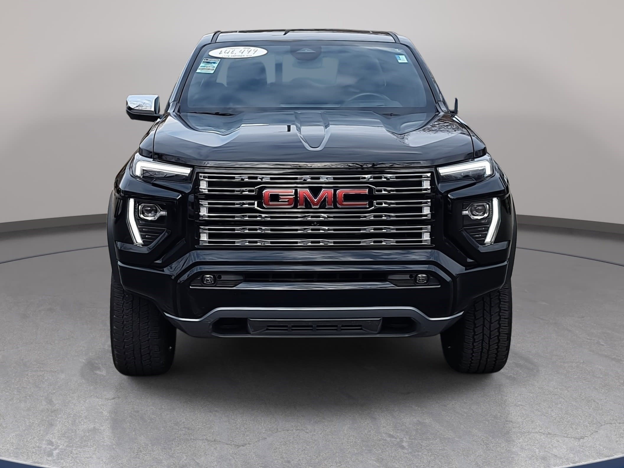 Used 2025 GMC Canyon Denali w/ LPO, Denali Black Edition image 2