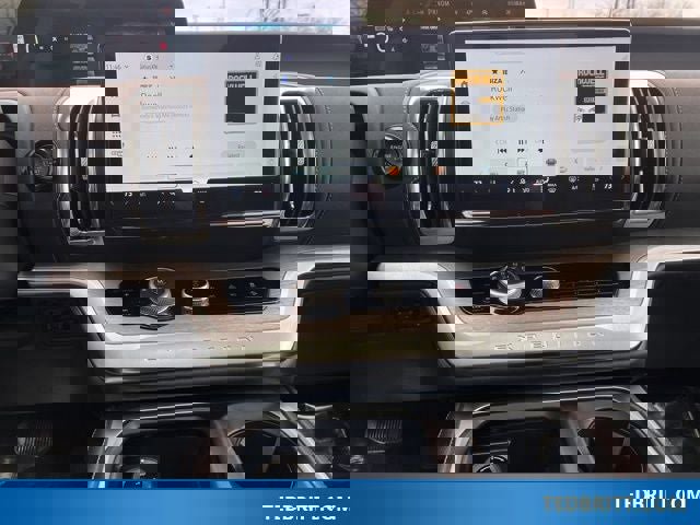 Certified 2025 Ford Expedition Max Platinum image 31