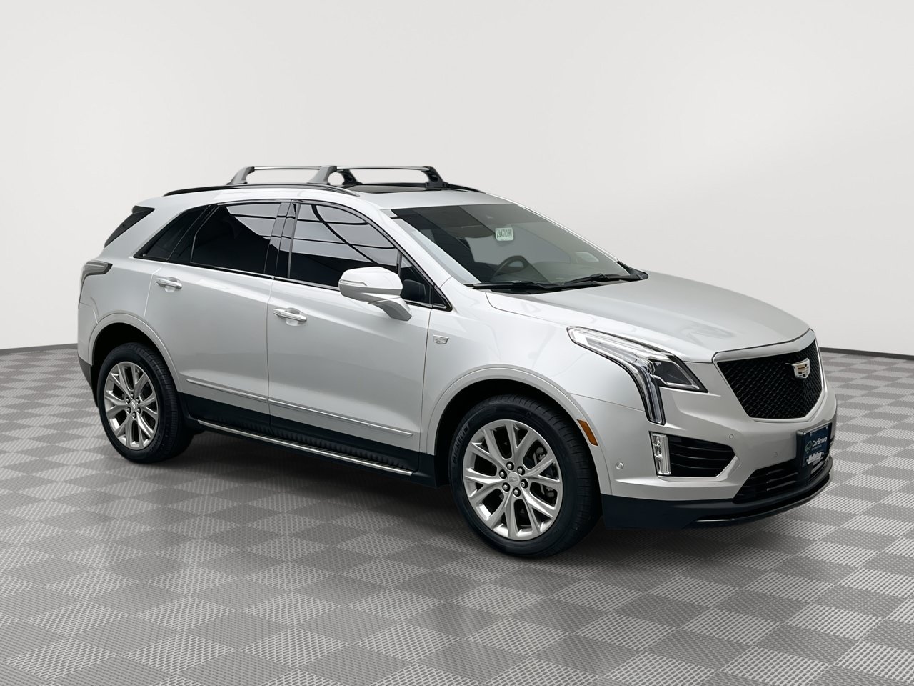 Certified 2020 Cadillac XT5 Sportv w/ Platinum Package AWD/4WD image 1