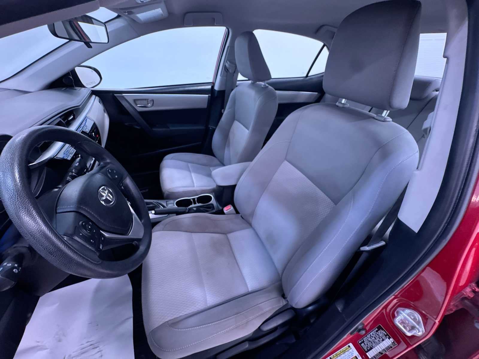 Used 2014 Toyota Corolla LE image 6