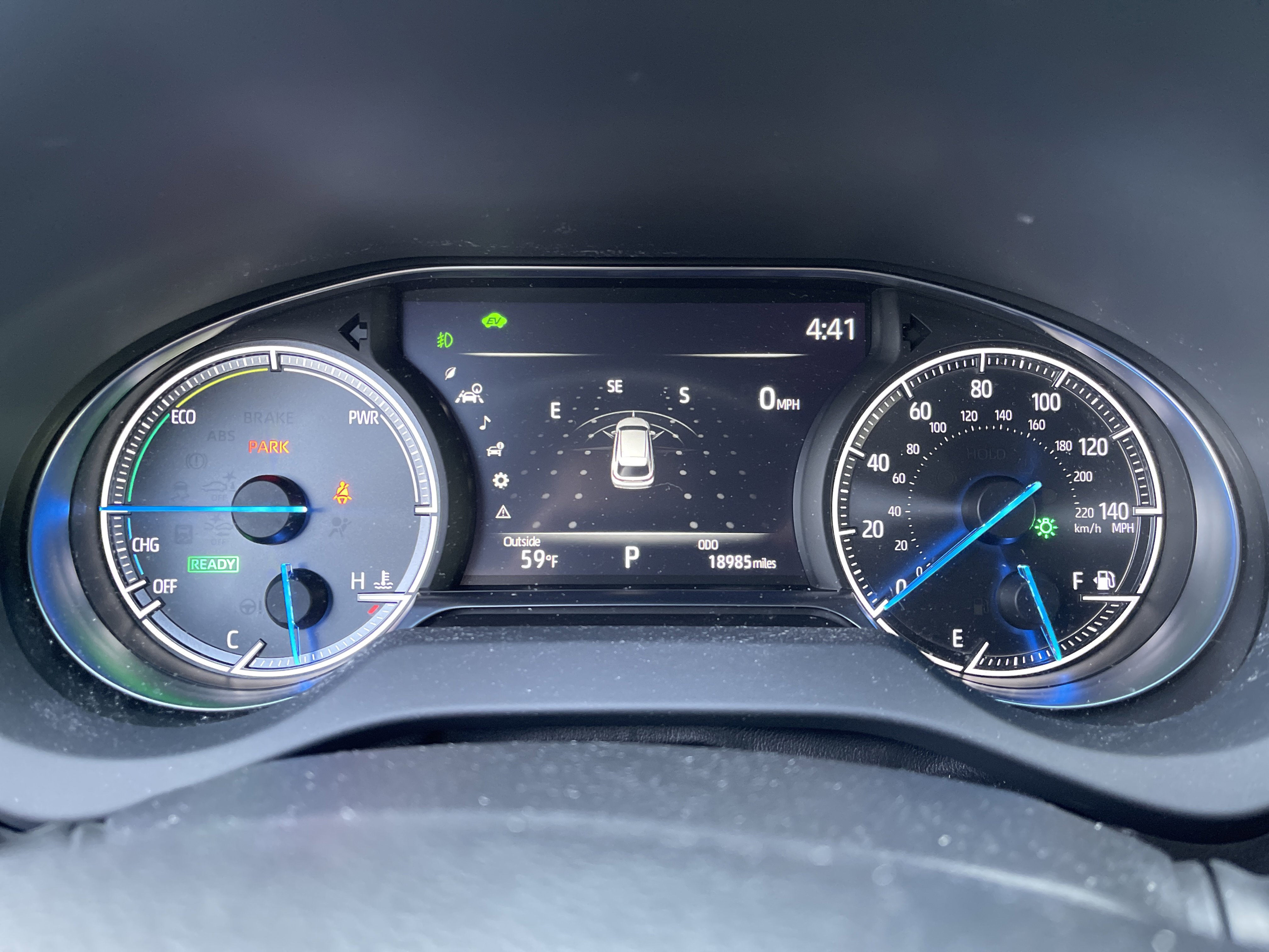 Used 2023 Toyota Venza XLE image 25