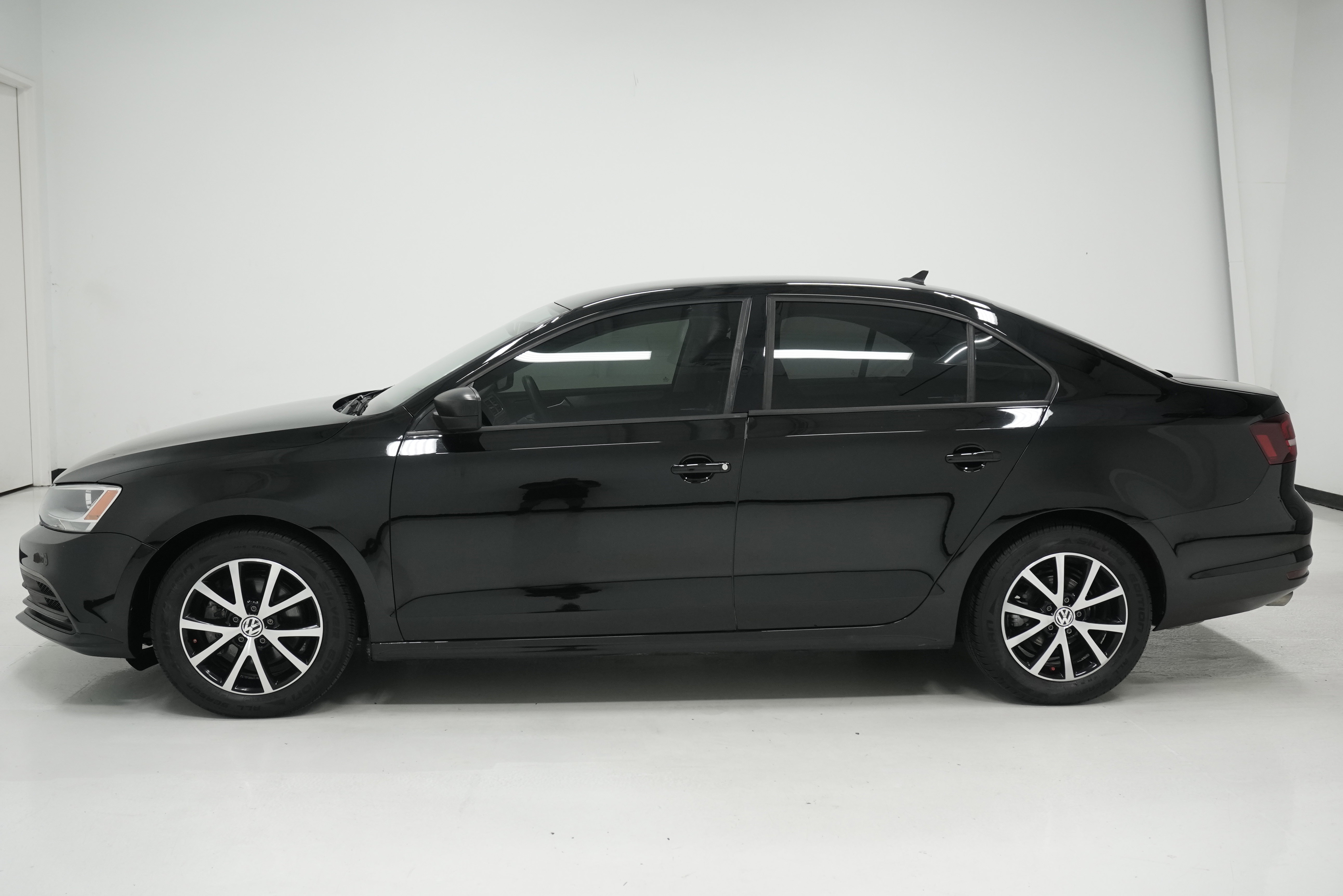 Used 2016 Volkswagen Jetta SE FWD image 7