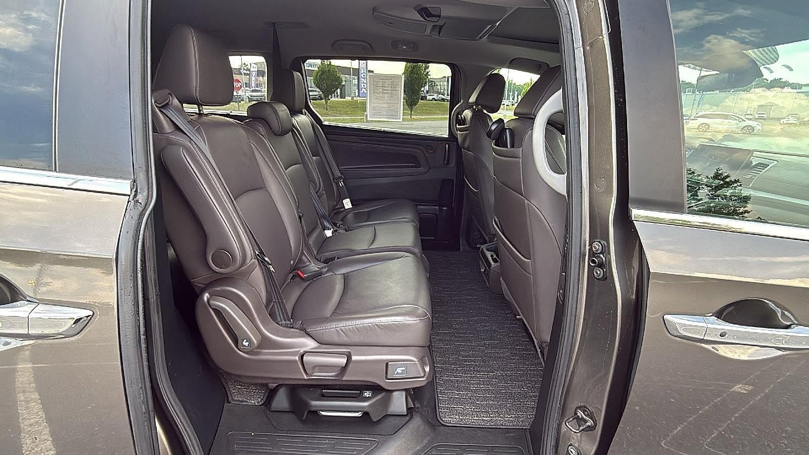Used 2023 Honda Odyssey Touring image 17